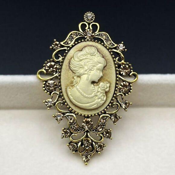 Antique Yellow Gold with Champagne Crystal Victorian Lady Cameo Pin Back Brooch - Picture 3 of 7